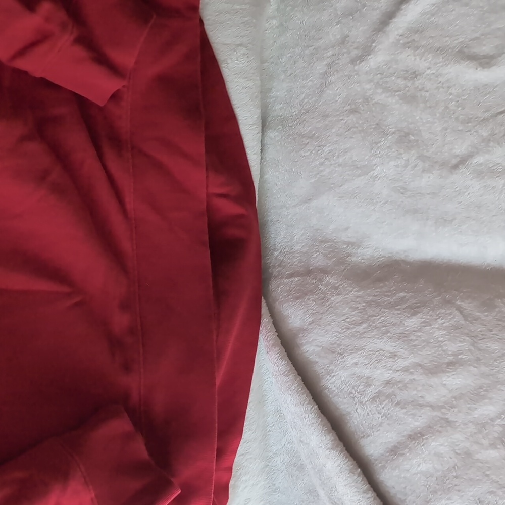 mens Reebok Red Sweatshirt - Picture 5 of 9